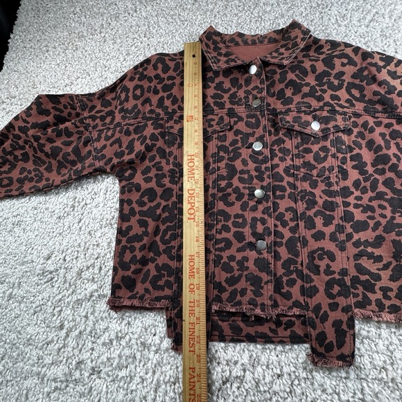 Cropped Leopard Distressed Denim Jacket Size Small Women - Picture 3 of 5